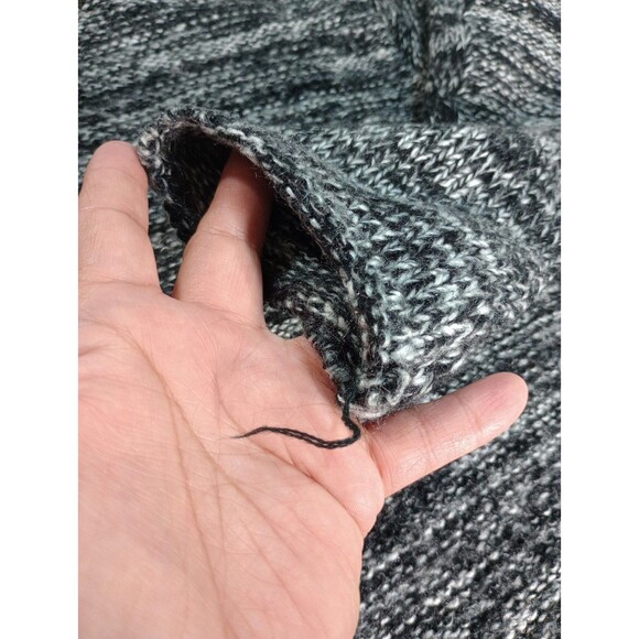 JJ Basics Black/Gray Long Sleeve Pullover Womens Sweater Size Medium - Picture 9 of 11